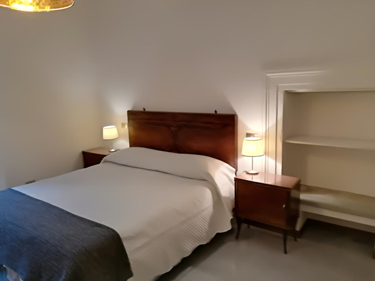 Civico 10 Hotel Gubbio Buitenkant foto